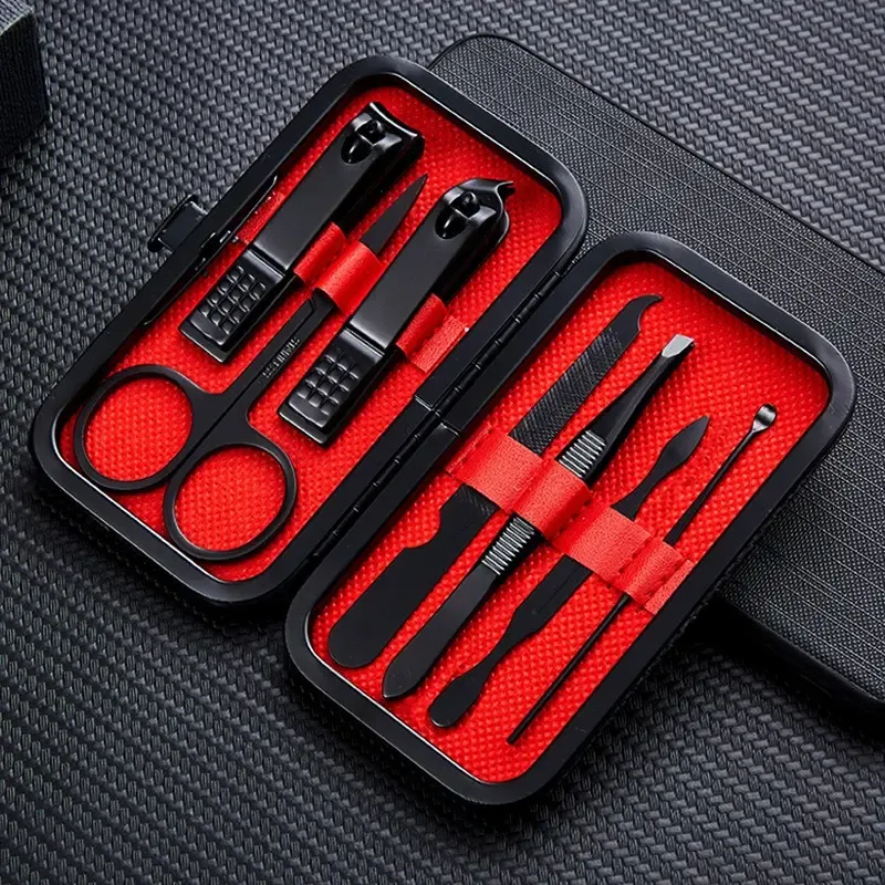 Набір манікюрний з 7 предметів у футлярі. Набір для манікюру та педикюру в чохлі (чорний)