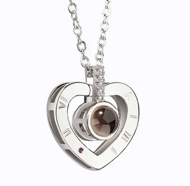 Кулон підвіска з проекцією I love you Я тебе люблю 100 мовами світу у формі серця