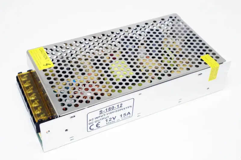 Адаптер / блок живлення 12V 15A, в металевому корпусі / Трансформатор для світлодіодної стрічки