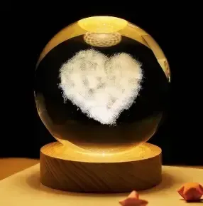 Світлодіодна кришталева куля, декоративна універсальна 3D нічниця, кришталева куля "Серце"