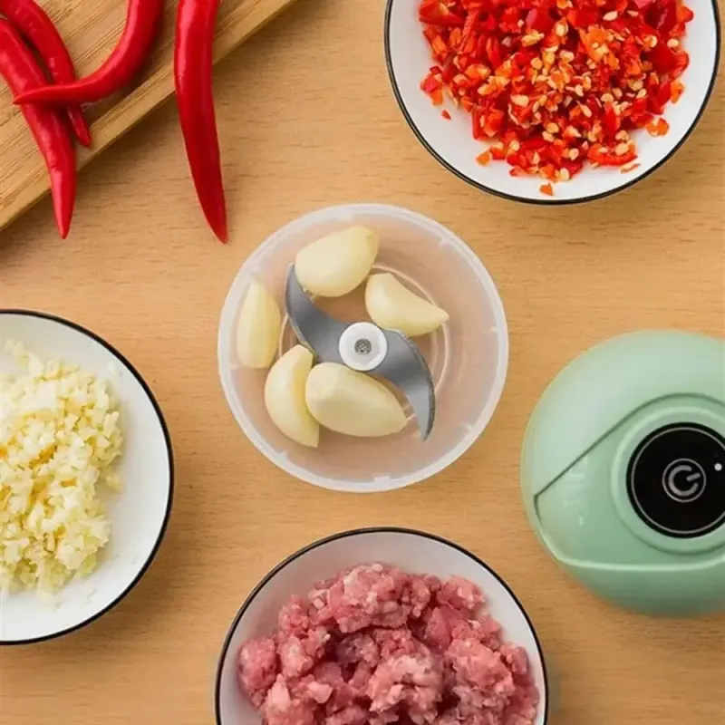 Акумуляторний міні подрібнювач для продуктів 250мл, з USB / Кухонний міні блендер для овочів