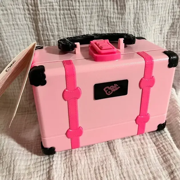 Дитячий набір декоративної косметики у валізі