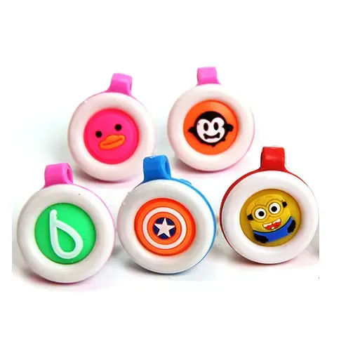 Кліпса від комарів Bikit Guard з натуральними екстрактами з поліетиленовою капсулою.