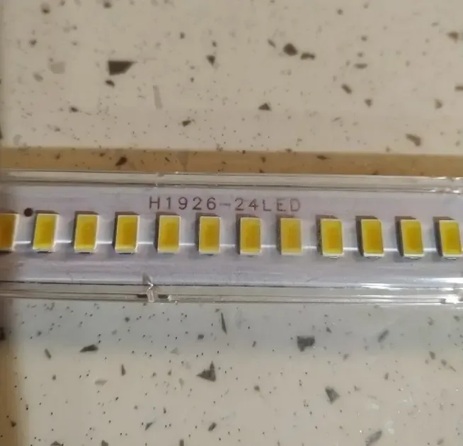 Міні ліхтарик на 24 світлодіоди, USB лампа, LED світильник (тепле жовте світло)