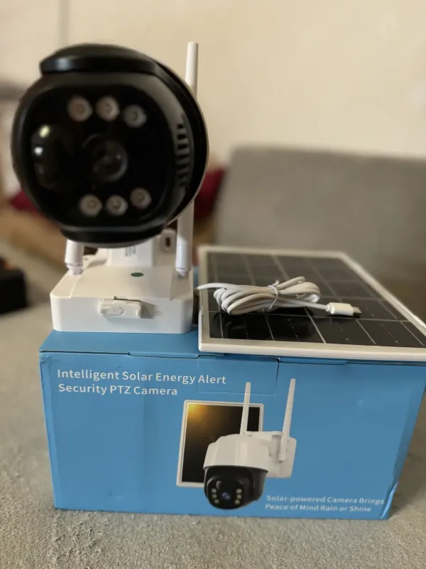 Поворотна погодозахисна сонячна камера безпеки 4G solar cam 1080P
