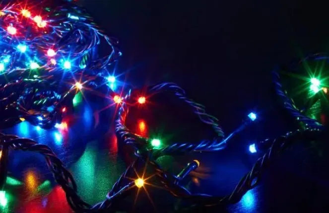 Світлодіодна Гірлянда нитка 101 led RGB різнокольорова (чорний провід) 9 м